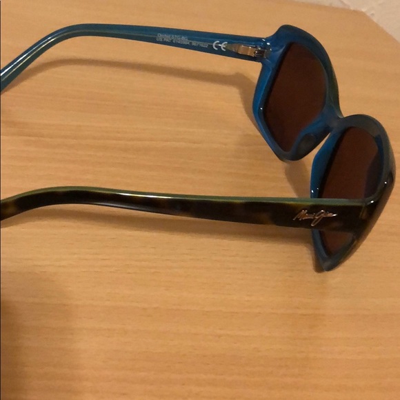 Sunglasses - Picture 2 of 2